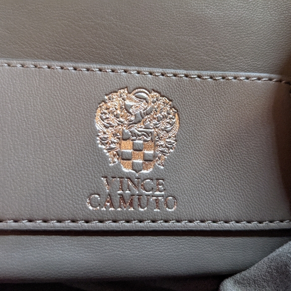 NWT Vince Camuto Black Pebbled Leather Bag w/silver accts, coin case, dust bag - Picture 12 of 13